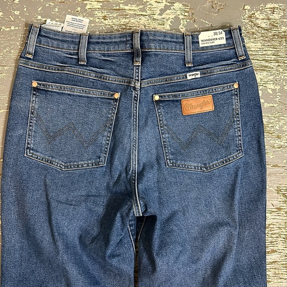 Wrangler Wonderer 622 High Rise Flare Jean Size 30x34 - Picture 3 of 3